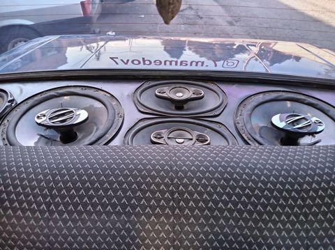 Çox satılır qiymətinən qat qat aşağı Avtomobil üçün audio — Bərdə