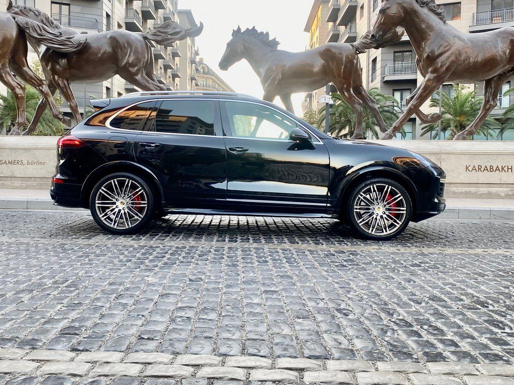 Porsche Cayenne GTS, 3.6 L, 2015 il, 99 000 km — Avtomobillər, Bakı (2)