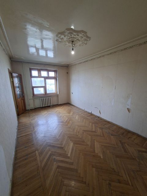 Satılır 3 otaqlı köhnə tikili 80 m² — Bakı