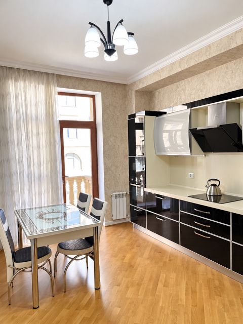 İcarəyə verilir 3 otaqlı yeni tikili 126 m² — Bakı
