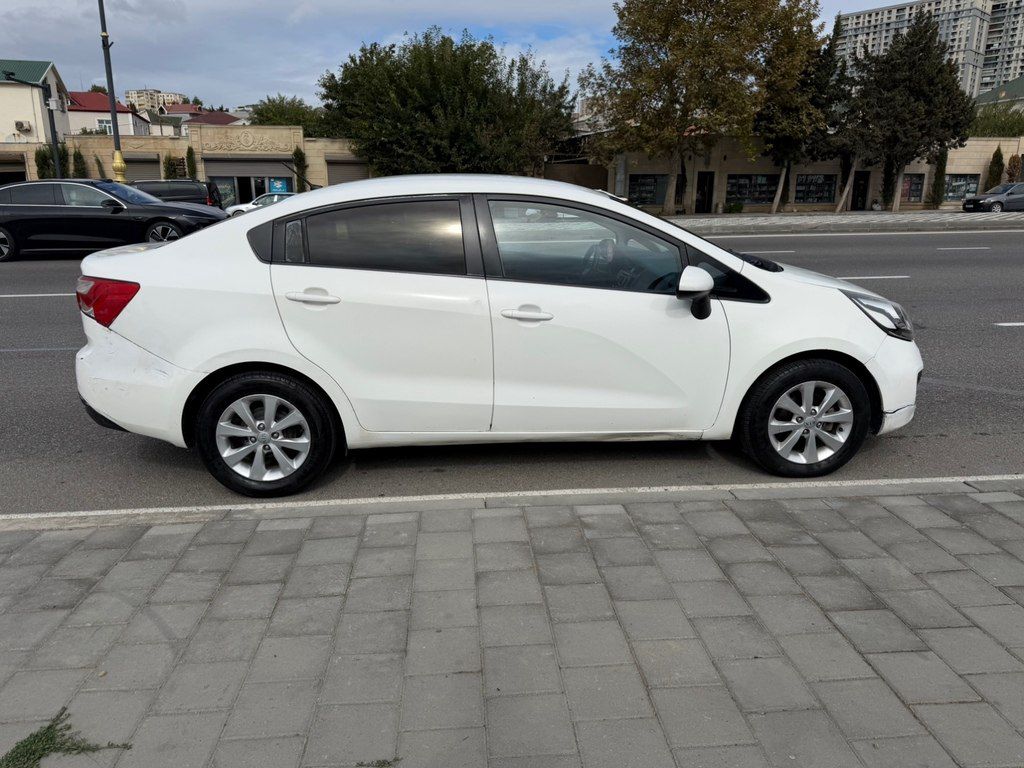 Kia Rio, 1.4 L, 2013 il, 408 000 km — Avtomobillər, Bakı (4)