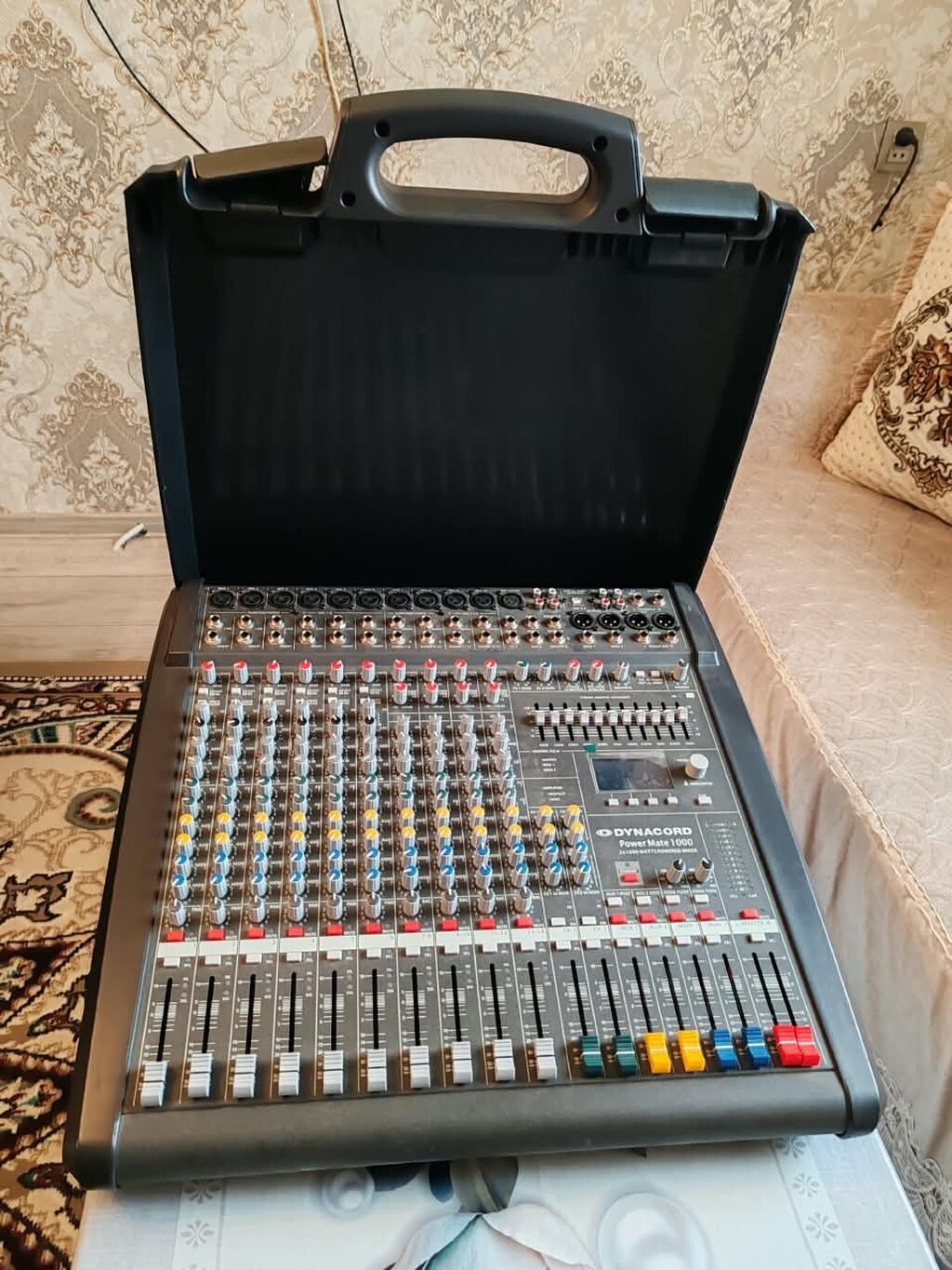 Qiymət 3200. Real alıcıya endirim olunacaq. Barter yoxdur Dynacord — Studiya və konsert üçün, Bakı (2)