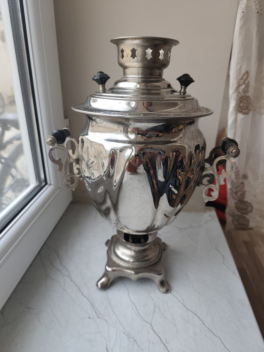 Retro kömürlü samovar – metal korpus, klassik barokko üslublu naxışlı — Samovarlar, Novxanı (5)
