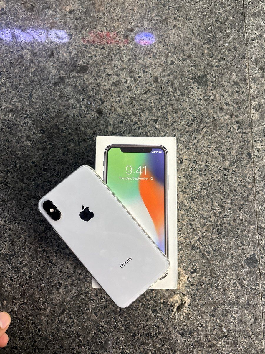 Apple iPhone X Silver 64GB/3GB — Smartfonlar, Bakı (7)