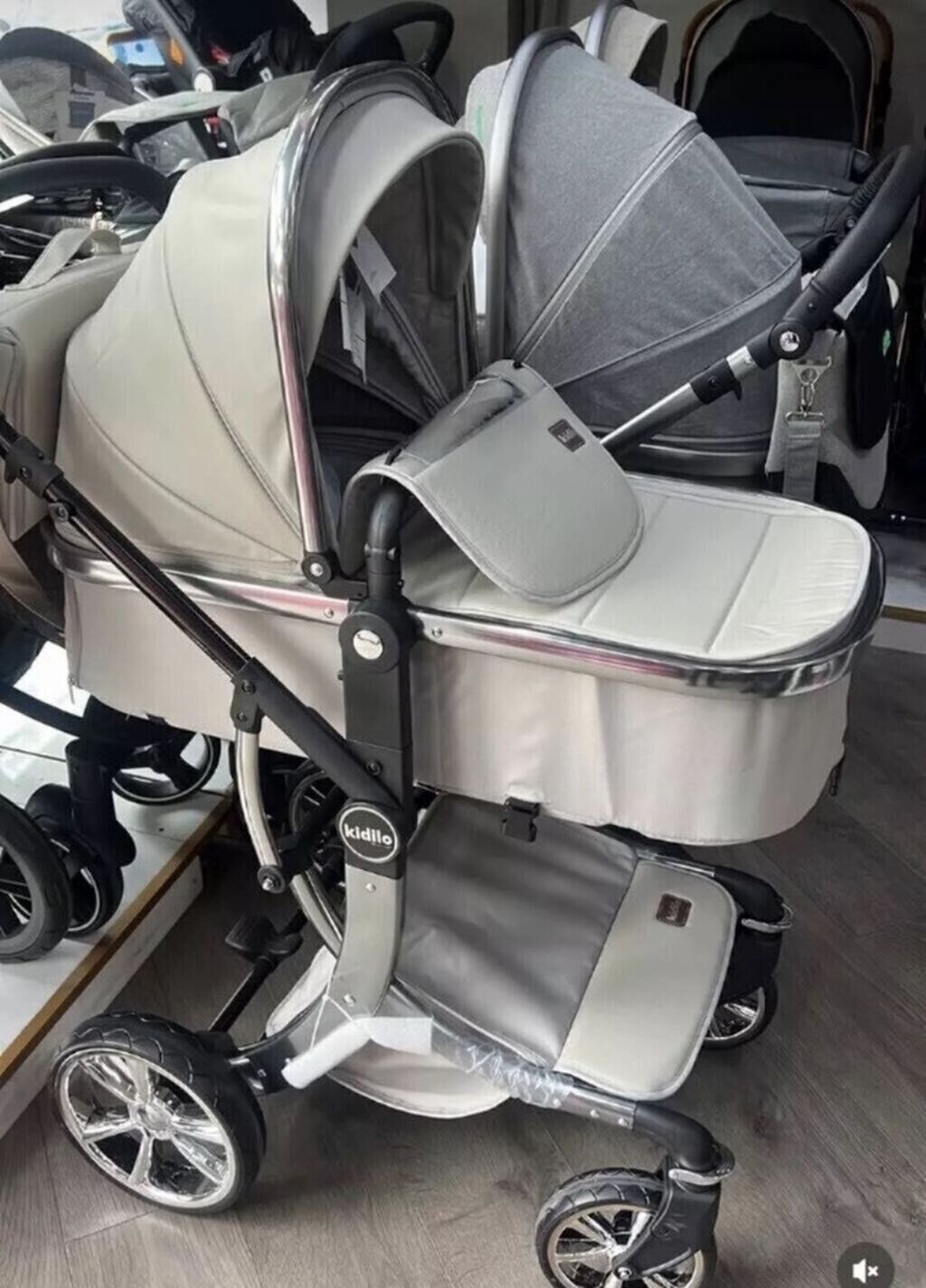 Çıxarıla bilən beşikli araba, Kidilo, Yeni — Arabalalar, Bakı