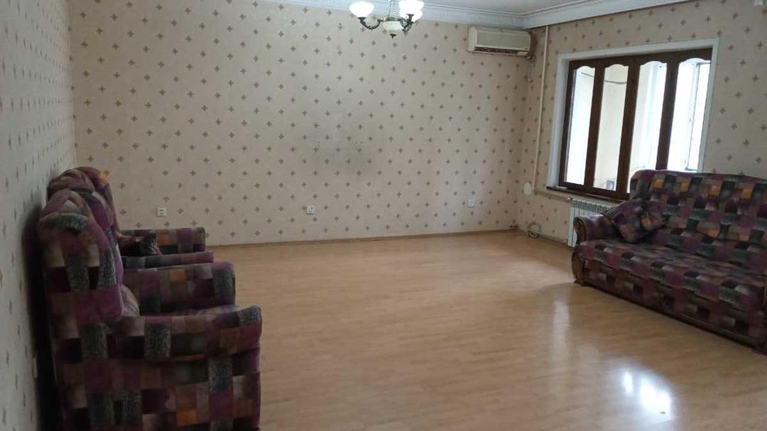Satılır 4 otaqlı köhnə tikili 120 m² — Mənzil, Bakı (2)