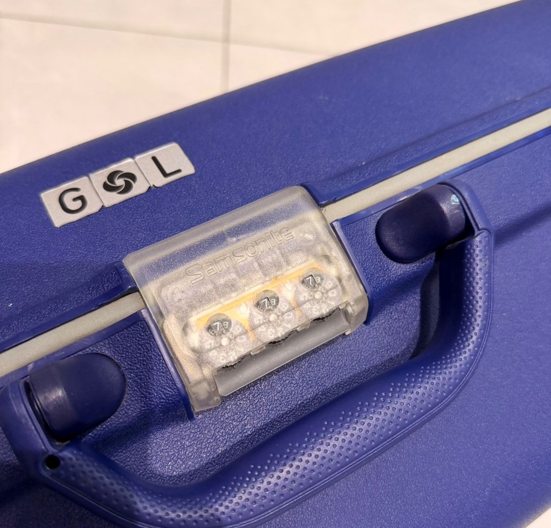 Çamadan Samsonite — Şəxsi əşyalar, Bakı (5)