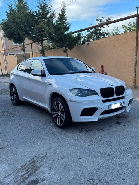 BMW X6 M, 4.4 L, 2010 il, 240 000 km — Bakı