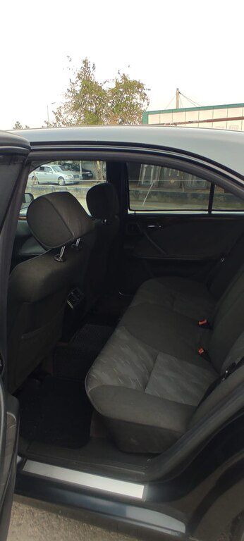 Mercedes E 240, 2.4 L, 1999 il, 480 000 km 77-TG-905 — Avtomobillər, Şirvan (4)