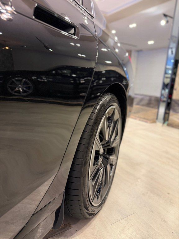 BMW i7 M70, 105.7 kWh, 2023 il, 13 000 km — Avtomobillər, Bakı (8)