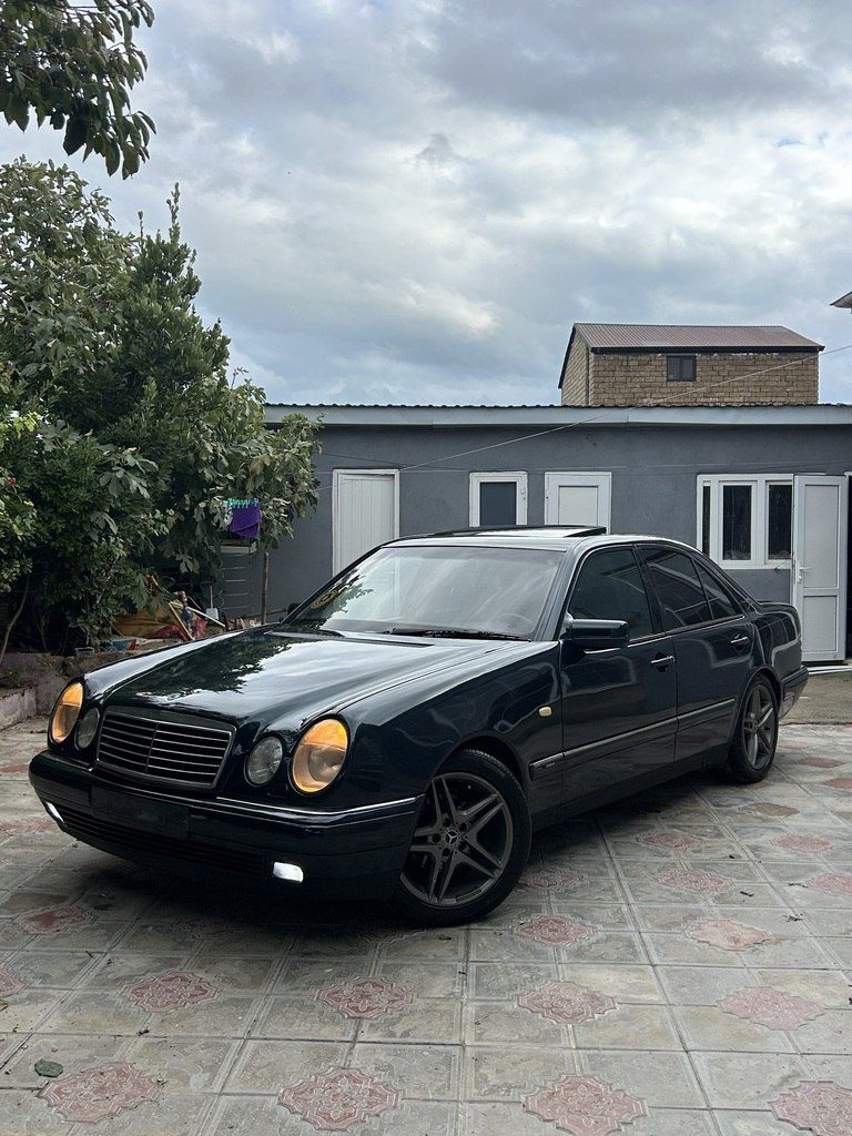 Mercedes E 230, 2.3 L, 1997 il, 426 000 km — Avtomobillər, Bakı