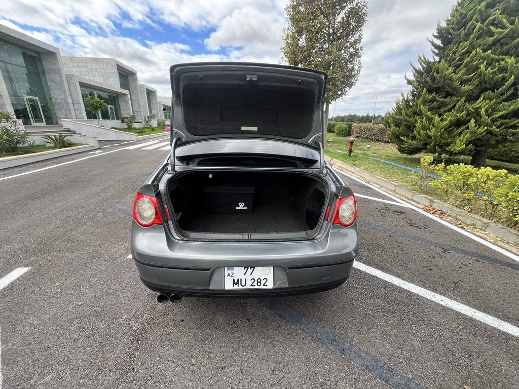 Volkswagen Passat, 3.2 L, 2007 il, 296 102 km 77-MU-282 — Avtomobillər, Bakı (9)