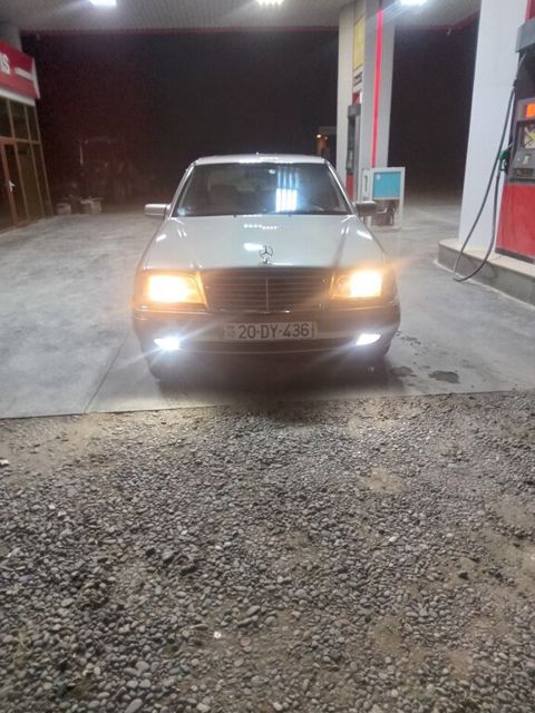Mercedes C 180, 1.8 L, 1994 il, 500 000 km — Sabirabad
