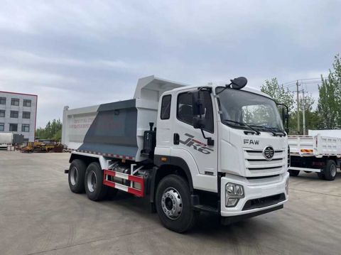 Özüboşaldan yük maşını "FAW" 6x4, 2025 il — 95 000 ₼ · Bakı · Yük avtomobilləri və qoşqular Özüboşaldan yük maşını "FAW" 6x4, 2025 il — Bakı