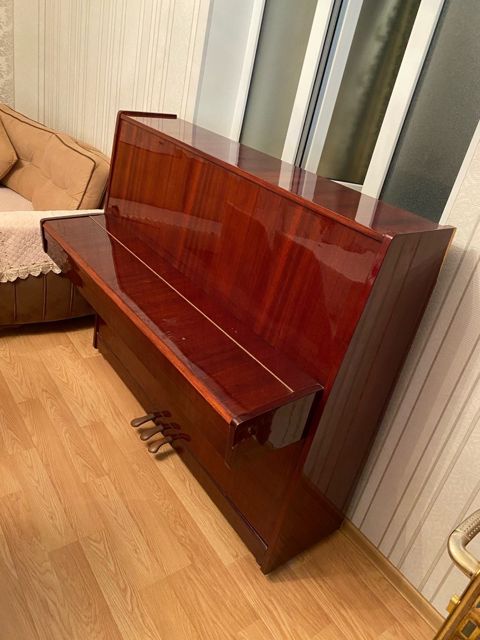 Pianino Belarus — Bakı