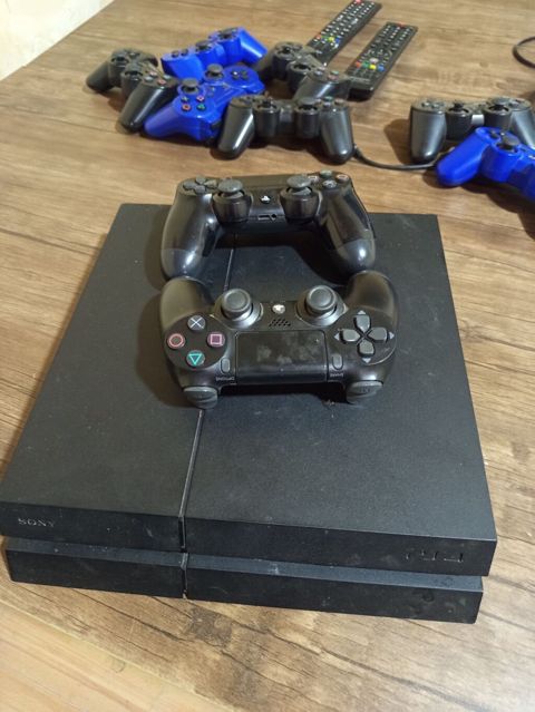Məhsul: Sony PlayStation 4 (PS4) konsolu + orijinal DualShock 2 — Ağdam