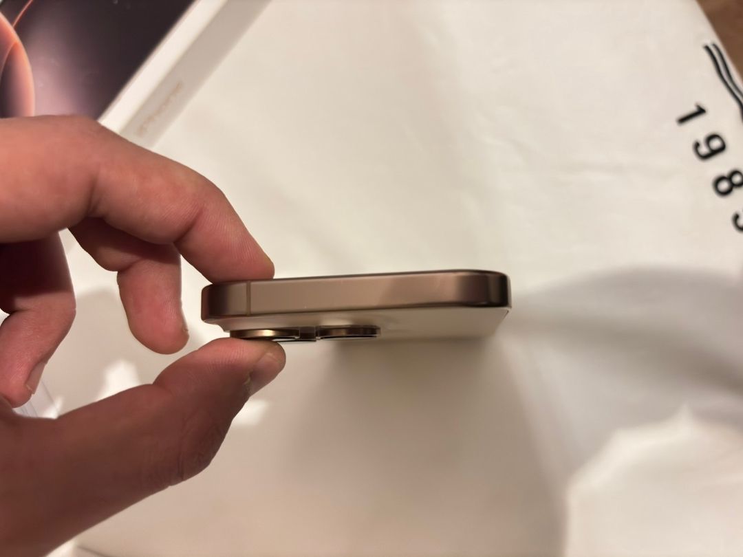 Apple iPhone 16 Pro Desert Titanium 128GB/8GB — Smartfonlar, Bakı (4)