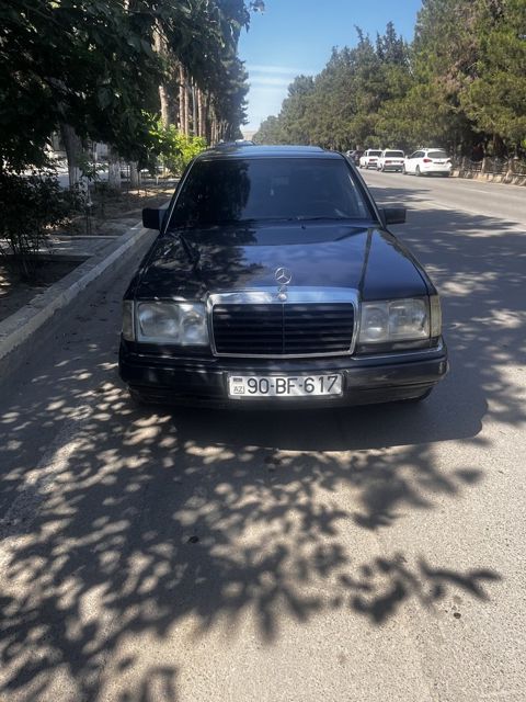 Mercedes 220 E, 2.2 L, 1992 il, 666 666 km — Bakı