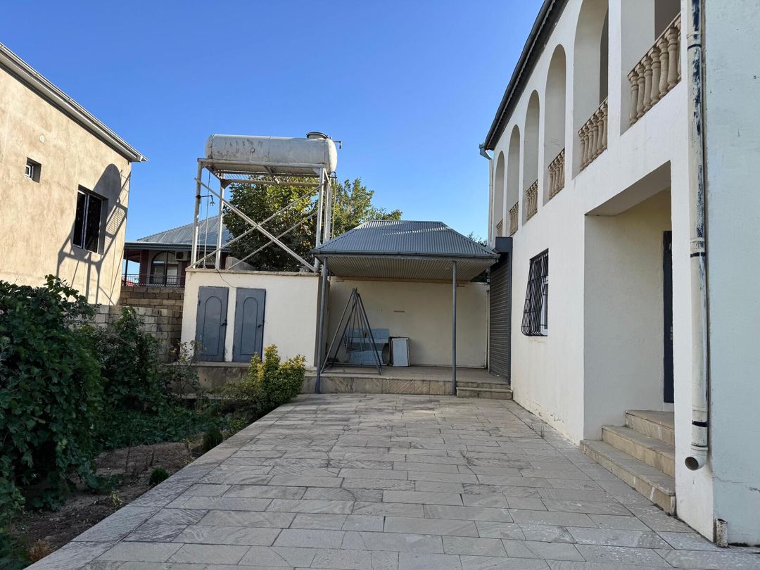 Satılır 7 otaqlı həyət evi/bağ evi 300 m² — Ev, villa, Bakı (3)