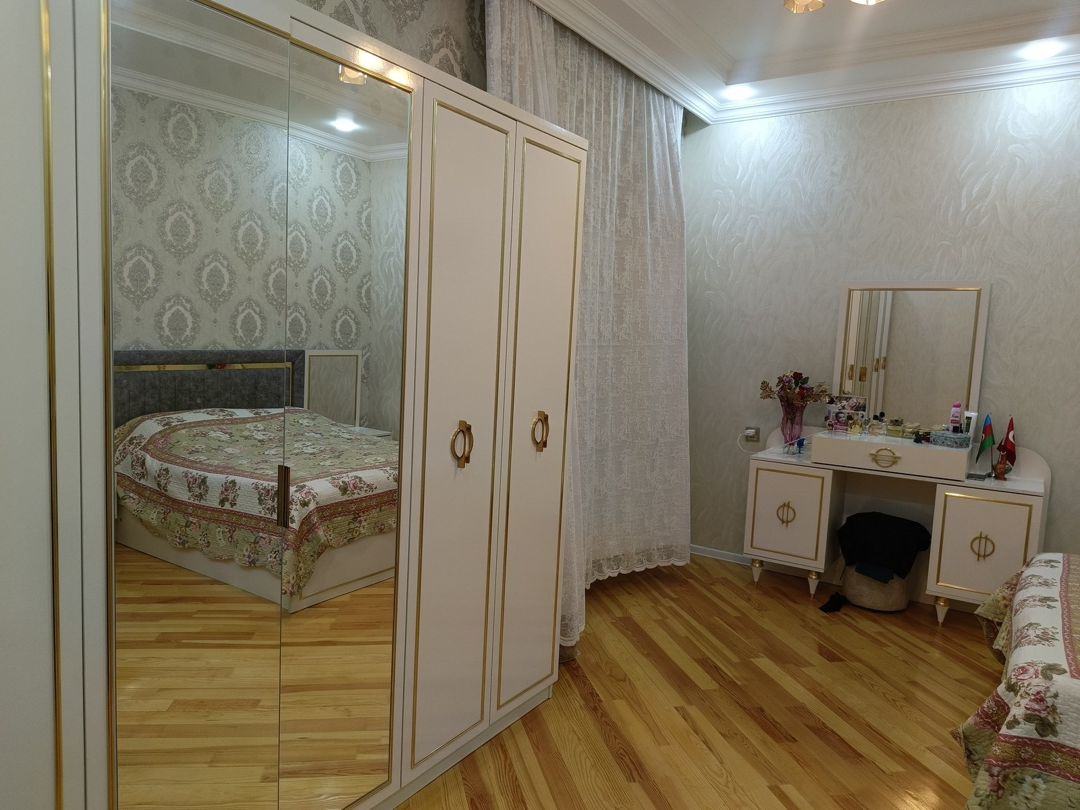Satılır 6 otaqlı həyət evi/bağ evi 200 m² — Ev, villa, Bakı (4)
