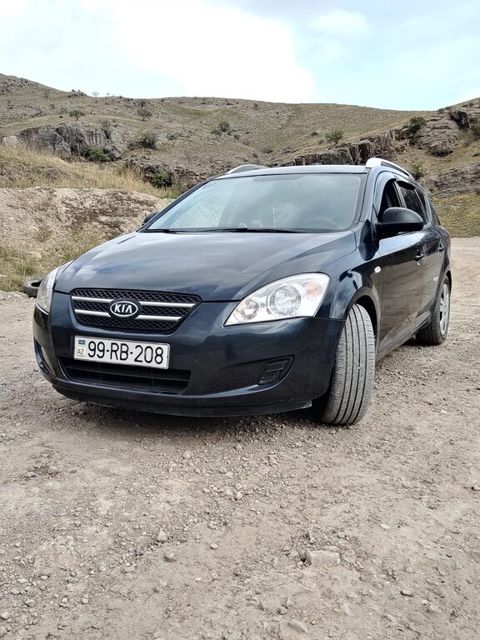Kia Ceed SW, 1.4 L, 2008 il, 244 447 km — Qəbələ