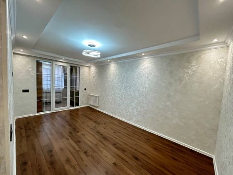 Satılır 2 otaqlı köhnə tikili 42 m² — Daire