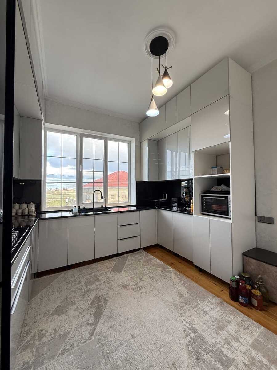 Satılır 4 otaqlı həyət evi/bağ evi 221 m² — Ev, villa, Bakı (12)