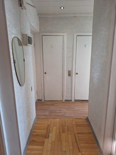 Satılır 2 otaqlı köhnə tikili 50 m² — Bakı