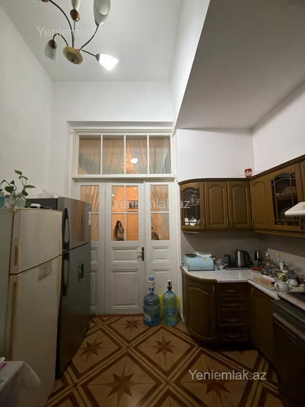 Satılır 5 otaqlı Bina evi menzil (Köhnə tikili), 147 m², Xətai rayonu — Mənzil, Bakı (7)
