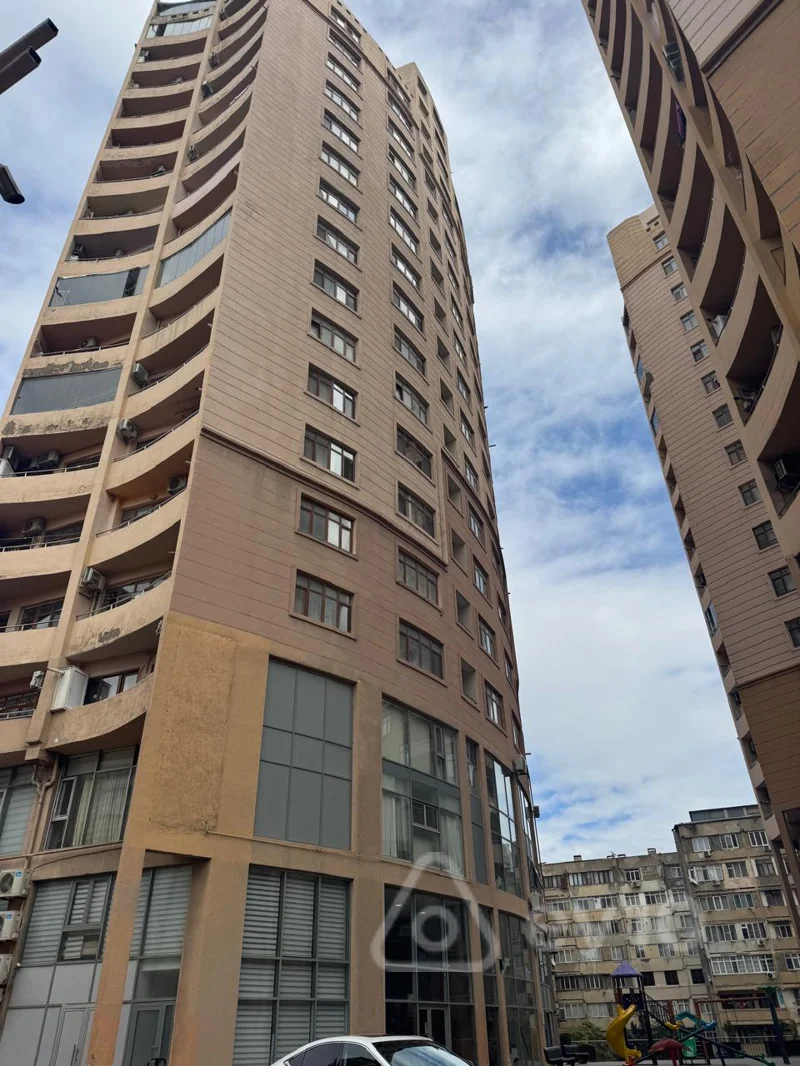 3 otaqlı mənzil, 136 m², həsən Məcidov küçəsi — Bakı