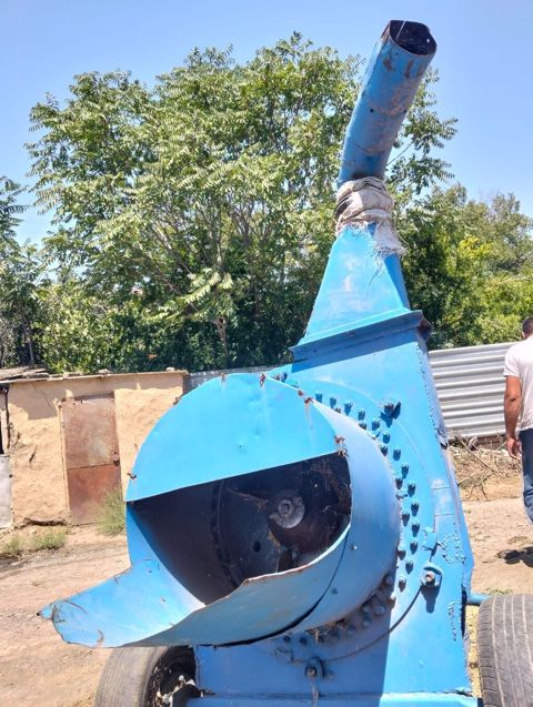 Kənd təsərrüfatı üçün qoşqu tipli saman/ot üfürən–doğrayıcı (blouyer) — Cəlilabad