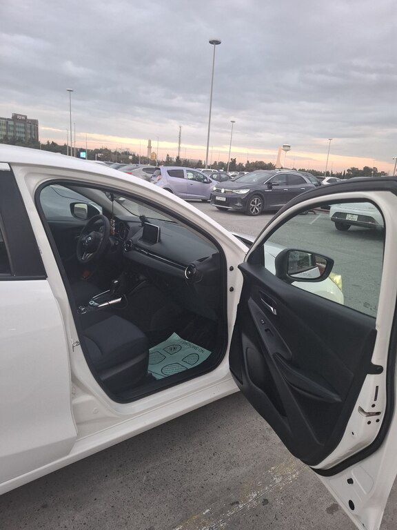 Toyota Yaris iA, 1.5 L, 2018 il, 295 000 km — Avtomobillər, Bakı (5)