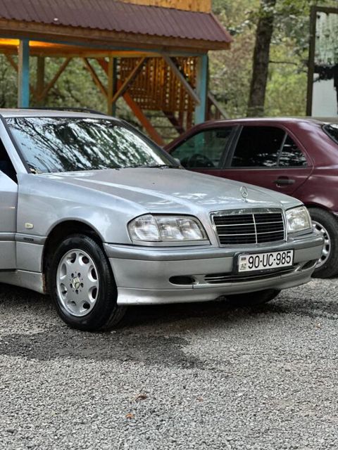 Mercedes C 180, 1.8 L, 1997 il, 458 718 km — Lerik