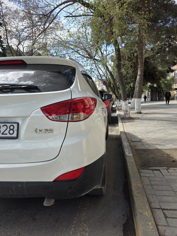 Hyundai ix35, 2.4 L, 2010 il, 971 896 km 10-UM-828 — Avtomobillər, Sumqayıt (4)