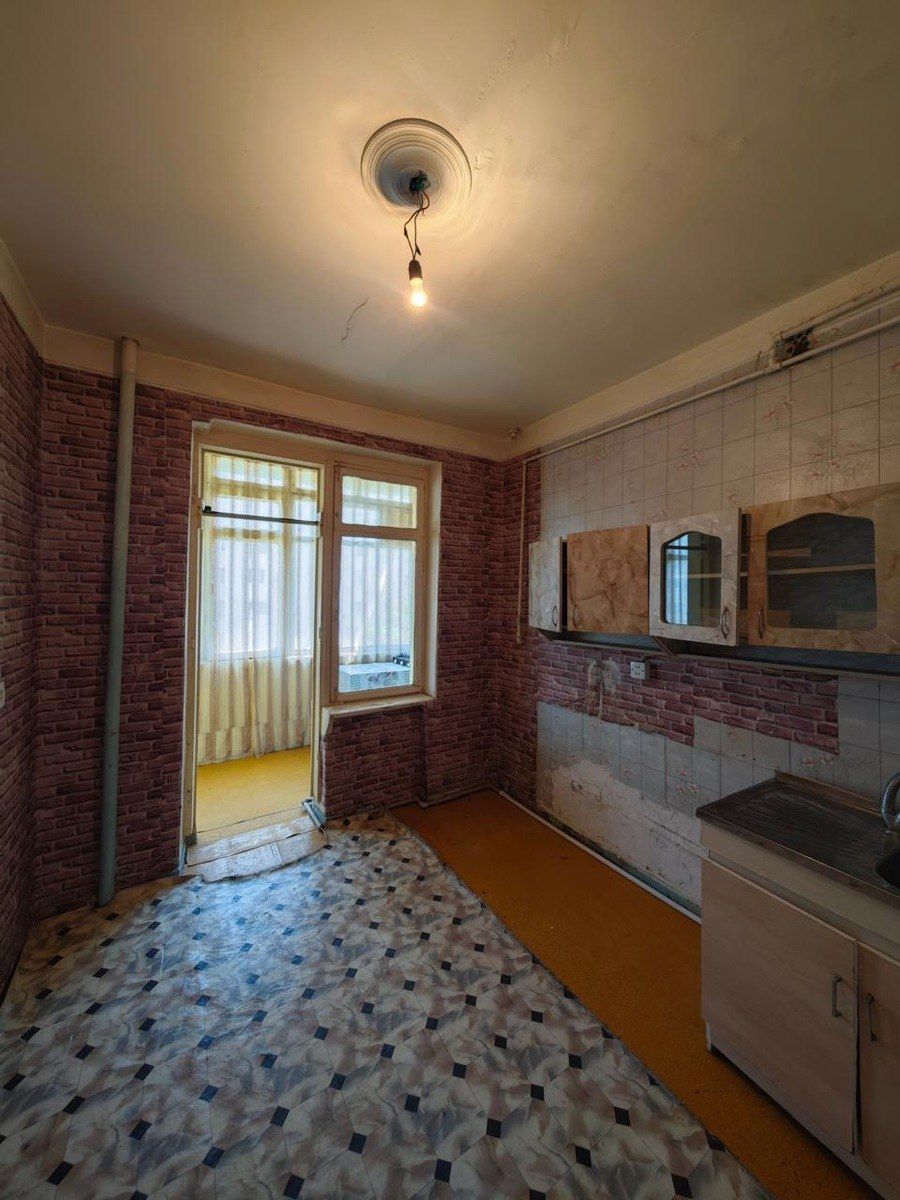 Satılır 4 otaqlı köhnə tikili 100 m² — Mənzil, Bakı (10)