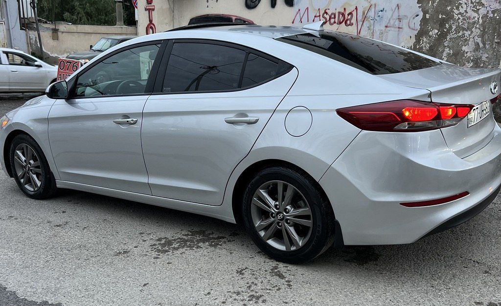 Hyundai Elantra, 2.0 L, 2018 il, 238 183 km 77-UH-982 — Avtomobillər, Bakı (12)