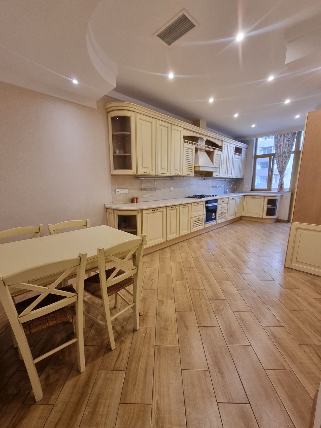 Satılır 4 otaqlı yeni tikili 185 m² — Mənzil, Bakı (12)