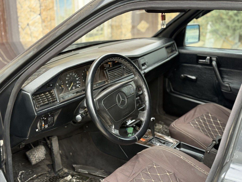 Mercedes 190, 1.8 L, 1992 il, 287 500 km — Avtomobillər, Bakı (10)