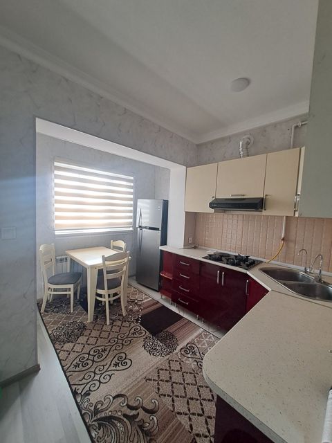 İcarəyə verilir 2 otaqlı köhnə tikili 67 m² — Bakı