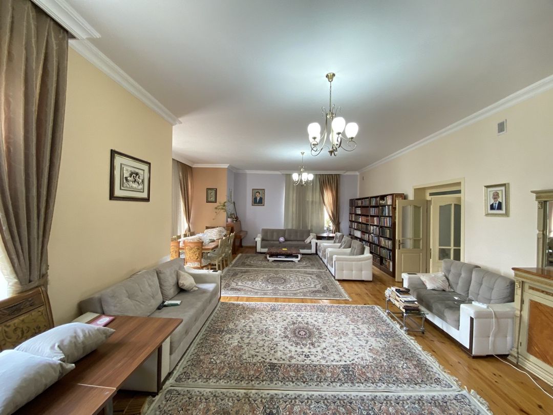 Satılır 6 otaqlı həyət evi/bağ evi 300 m² — Ev, villa, Bakı (7)