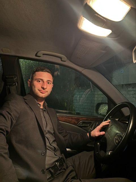 Sürücü işi axtarıram — Bakı