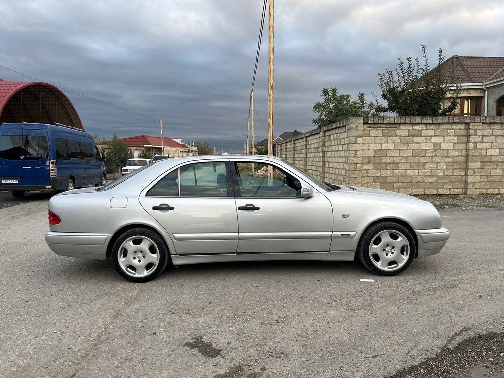 Mercedes E 220, 2.2 L, 1998 il, 543 000 km 99-LB-318 — Avtomobillər, Şabran (5)