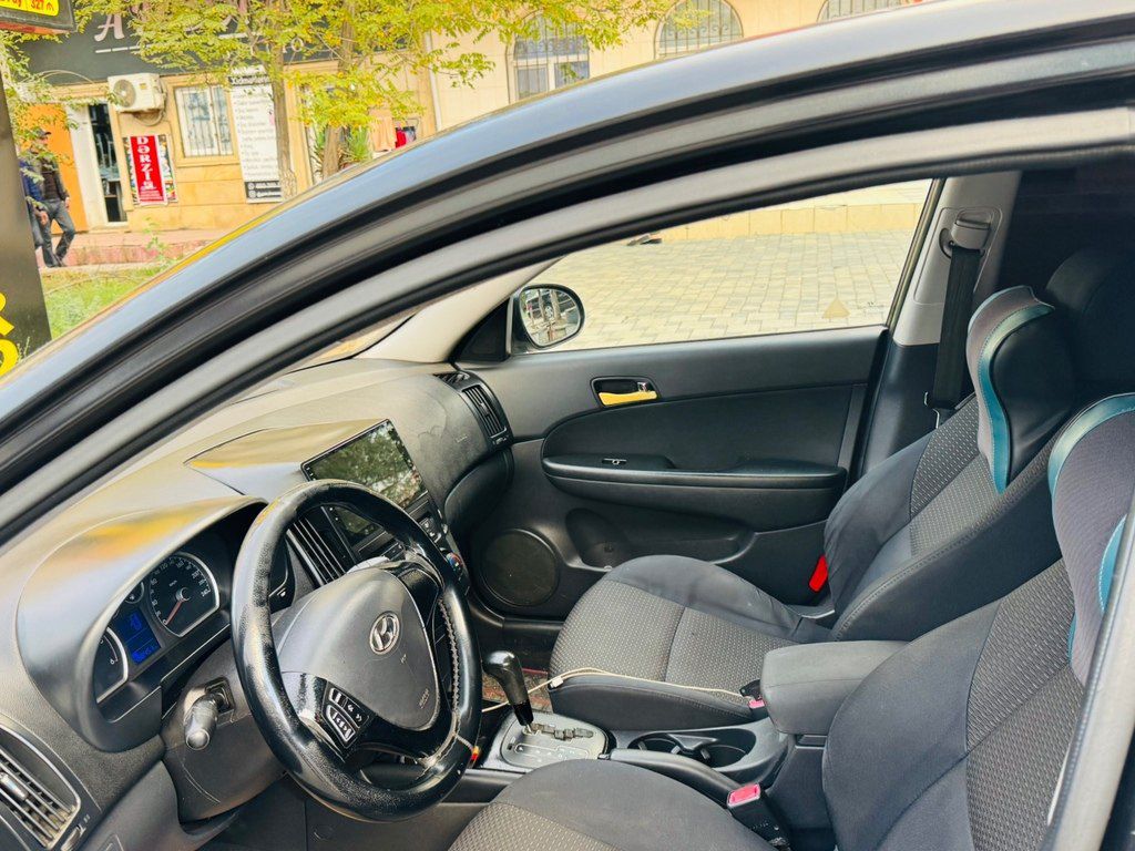 Hyundai i30, 1.6 L, 2008 il, 480 000 km 02-CE-794 — Avtomobillər, Bakı (5)