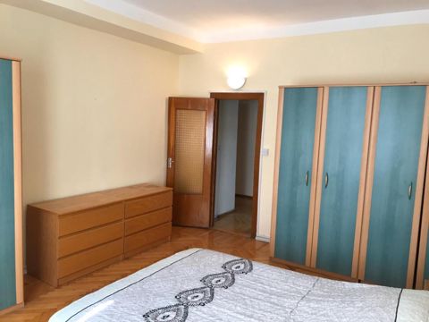 İcarəyə verilir 3 otaqlı köhnə tikili 115 m² — Bakı