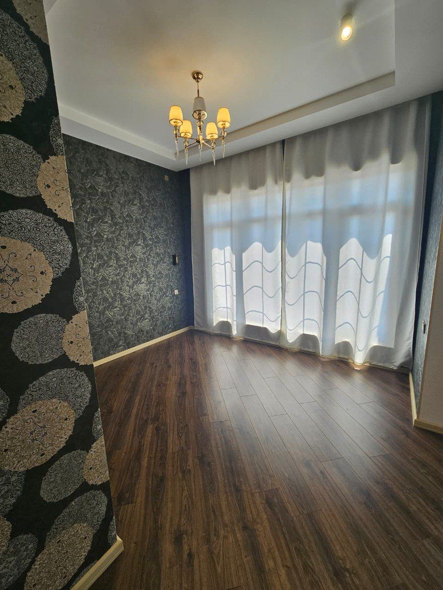 Satılır 5 otaqlı həyət evi/bağ evi 200 m² — Ev, villa, Bakı (12)