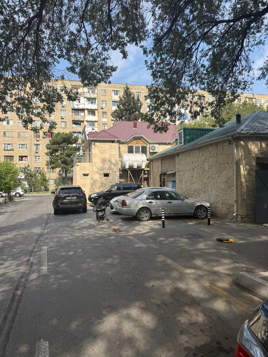 Qaraj, Əhmədli m — Garaj, Bakı (8)
