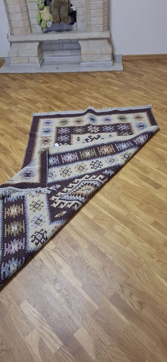 Kilim — Xalılar və xalı yolları, Bakı (3)