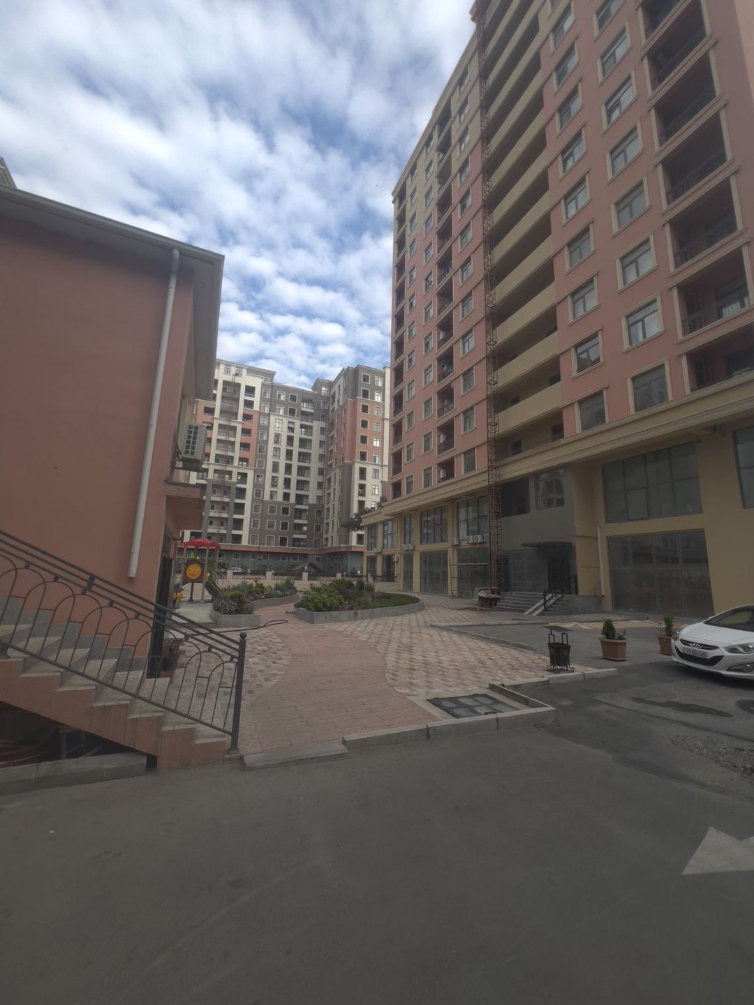 İcarəyə verilir 2 otaqlı yeni tikili 84 m² — Mənzil, Bakı
