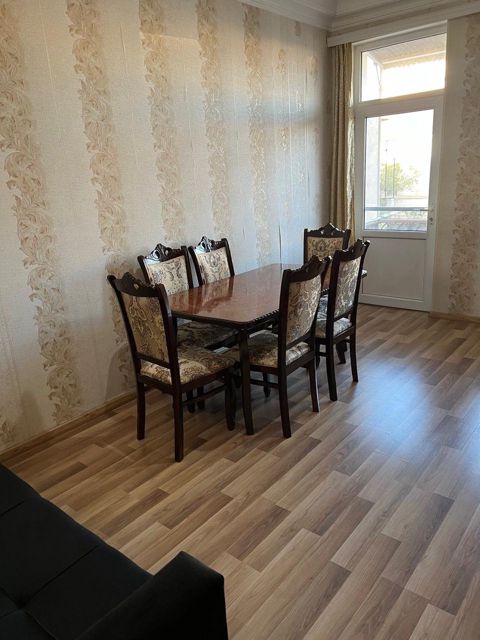 Satılır 2 otaqlı köhnə tikili 55 m² — Bakı