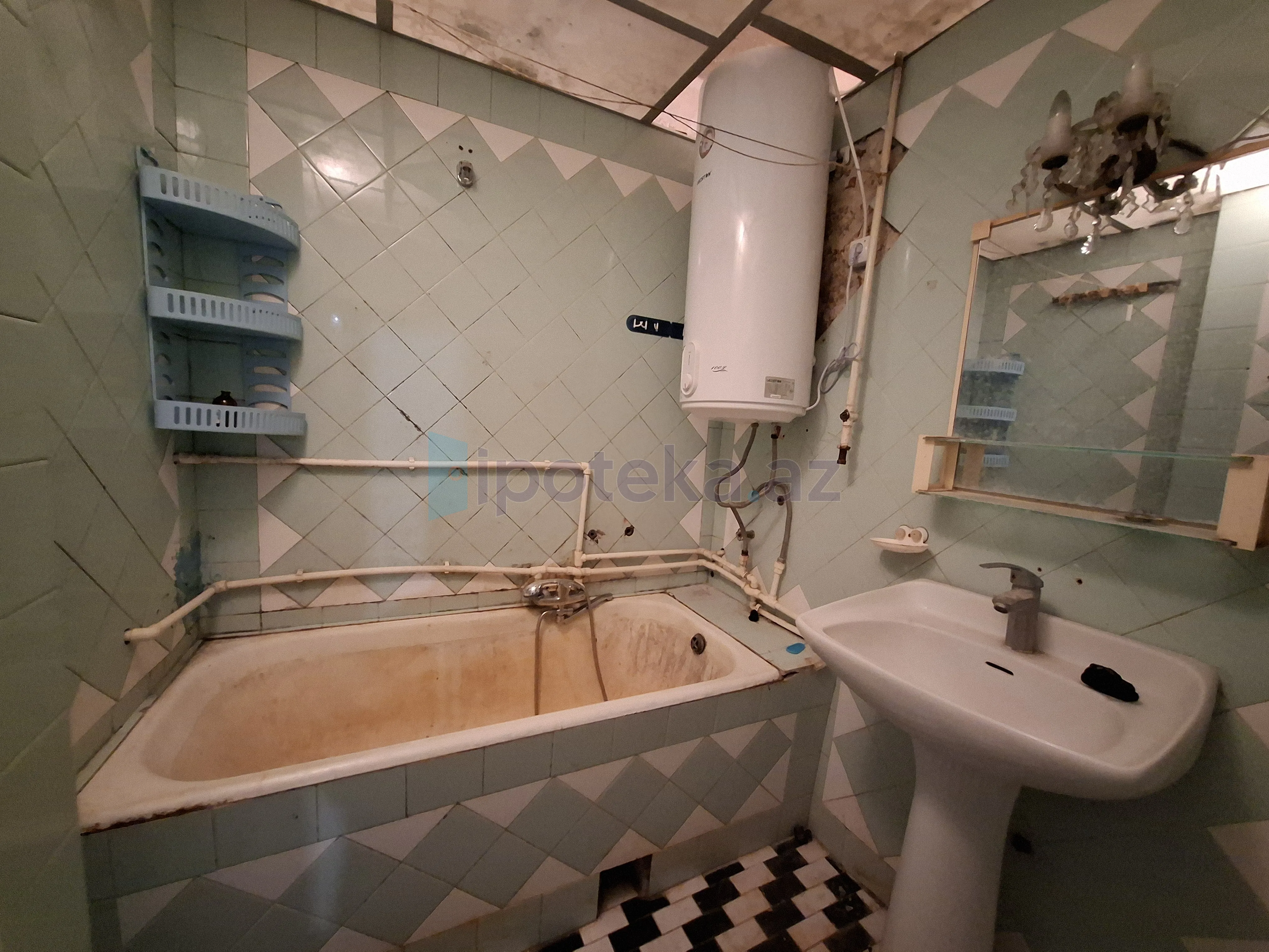 Satılır: 3 Otaq, Köhnə tikili, Nizami r., 8-ci km q., 75.00 m² — Mənzil, Bakı (9)